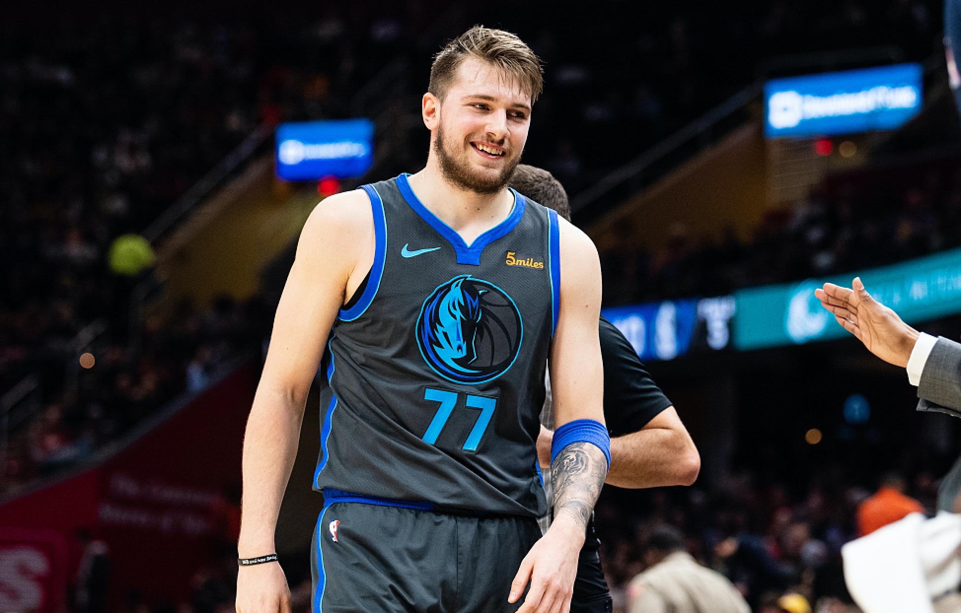 拉缺席了周 拉缺席了周