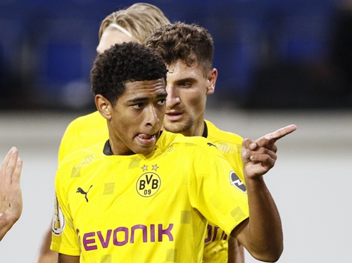 这位年轻的 这位年轻的