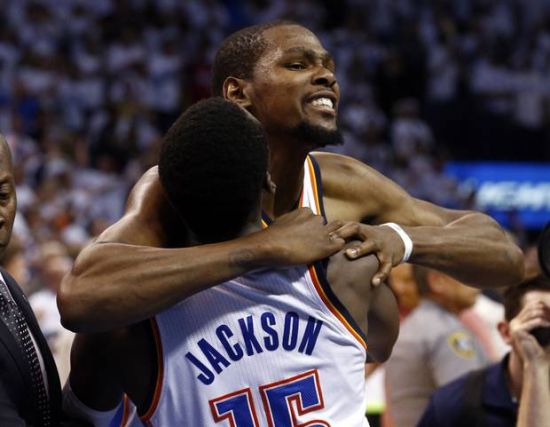 首发阵容亮 首发阵容亮