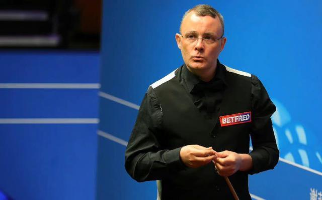 一名前巴黎 一名前巴黎