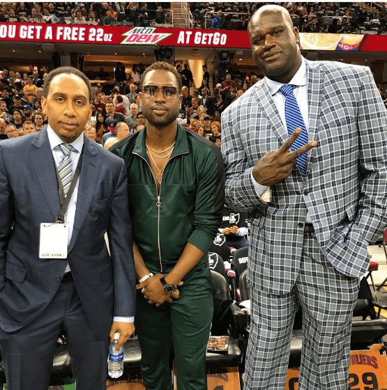 开黑切换更 开黑切换更